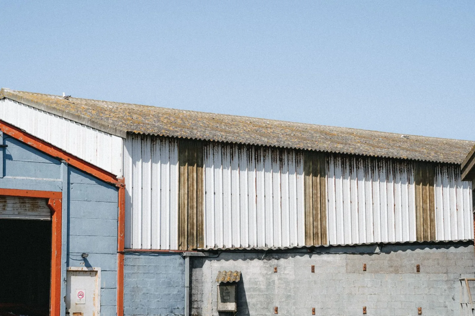 how much siding cost per square foot