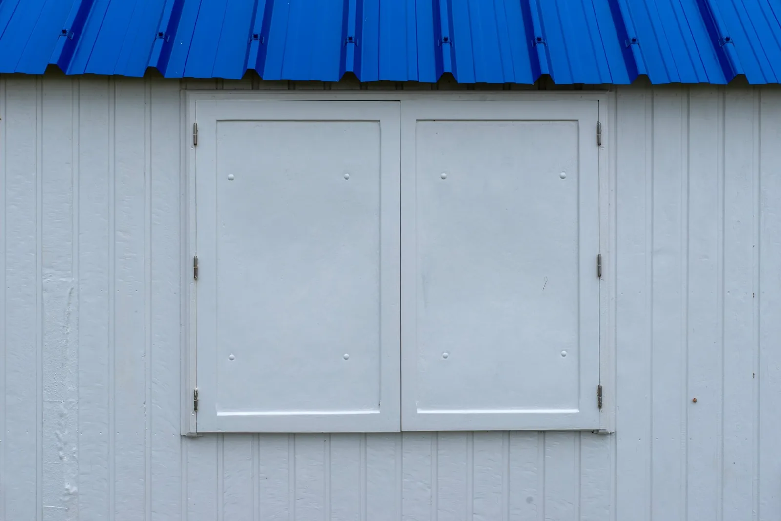 How much does a 4x8 sheet of hardie board cost?
