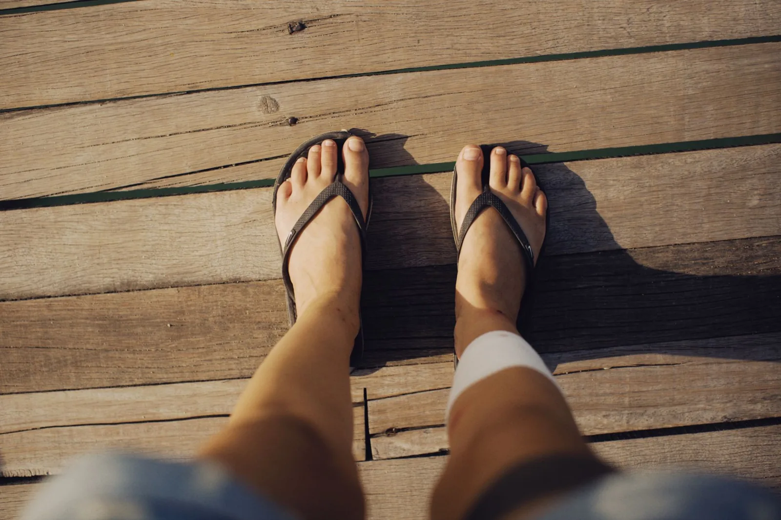 How much does a simple deck cost depends on size, material, and height