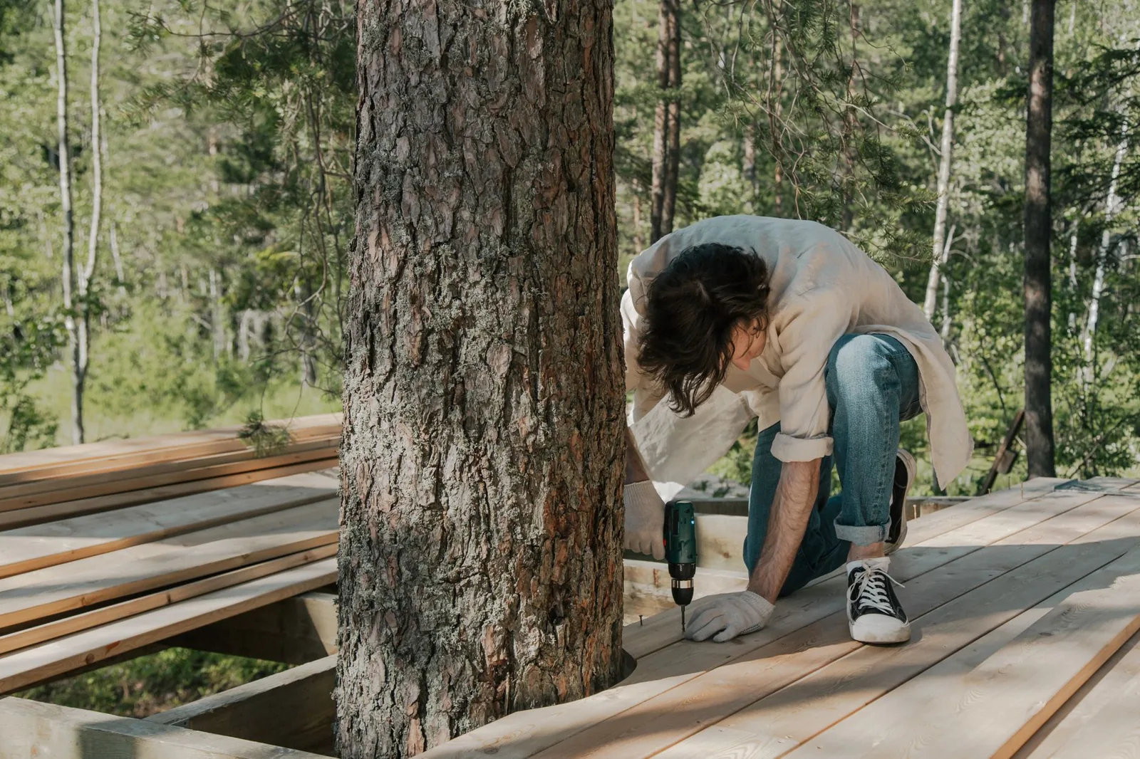 how much do deck builders charge per square foot