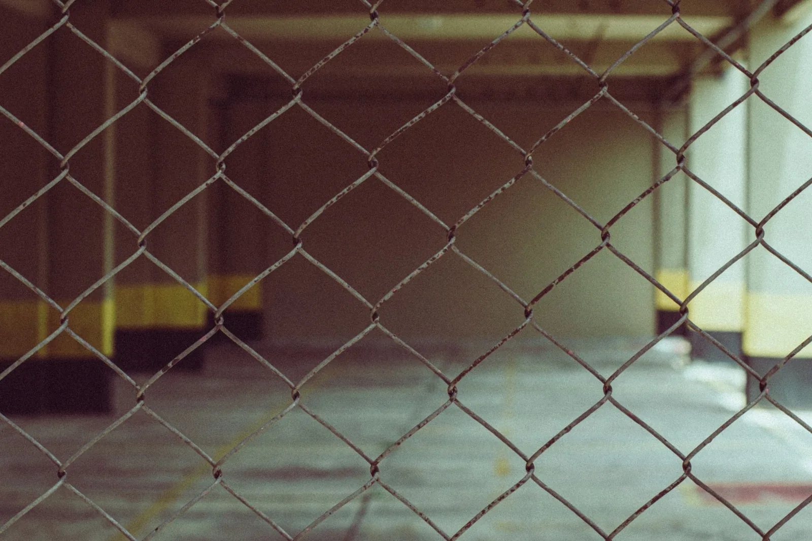 How much is fencing cost for a wood privacy fence with horizontal pickets