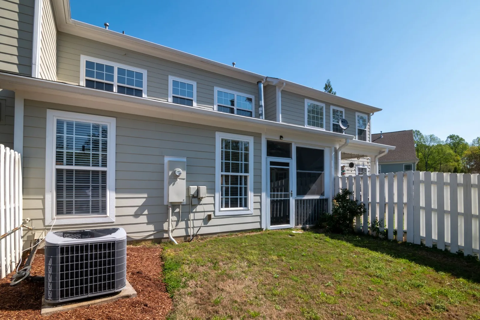 siding cost per square foot estimate