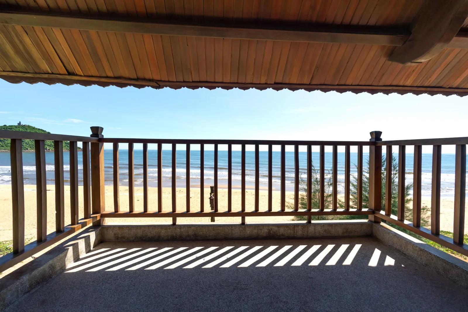 Homeowner budgeting a 20x20 backyard patio project