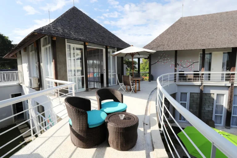 How Much Covered Deck Cost? A Complete 2025 Cost Guide